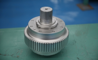 如何檢查鋸末顆粒機(jī)壓輥打滑不出料？